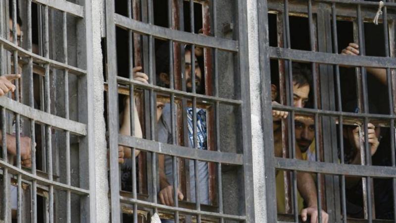 Explosion Threatens Lebanese Prisons