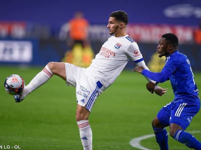 Lyon Wins and Temporarily Tops Ligue 1 - Video