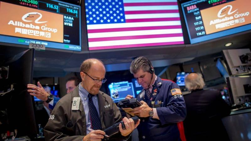 Wall Street Giants Sound the Alarm and Warn of Stock Market Collapse