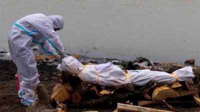 In India: Document Acknowledges the Disposing of COVID-19 Victims' Bodies in Rivers