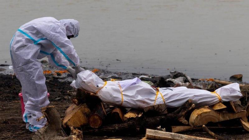 In India: Document Acknowledges the Disposing of COVID-19 Victims' Bodies in Rivers