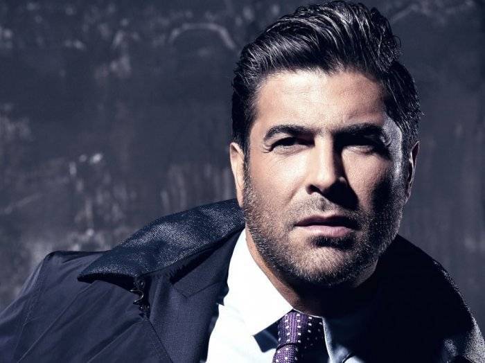 Wael Kfoury Expresses His Longing for His Daughters with Pain, Saying 
