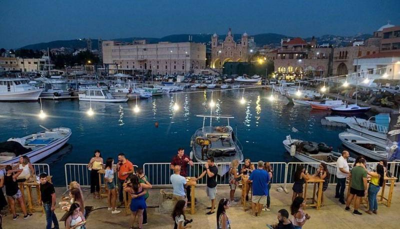 # Dollarization of Tourism: Where Do Expatriates' Dollars Flow?