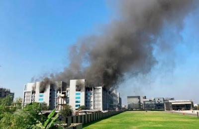 Fire Breaks Out at World's Largest COVID-19 Vaccine Production Facility in India