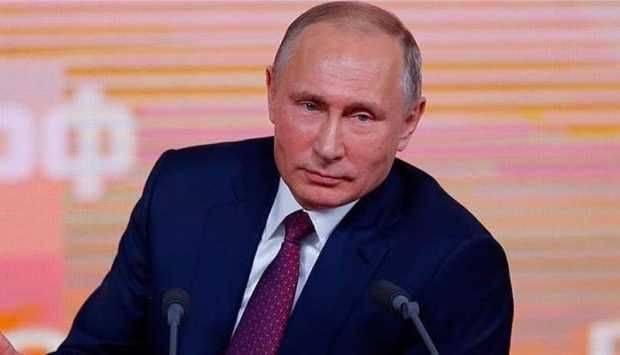 Putin Denies Ownership of Properties Investigated by Navalny