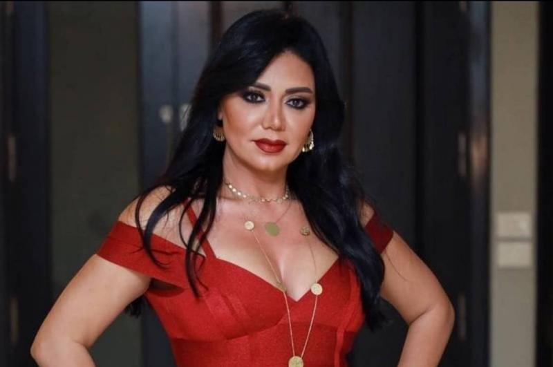 Rania Youssef Apologizes to the Egyptian Public for Her Recent Statements