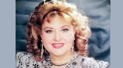 Leila Taher Married Young and Dreamed of Becoming a Doctor