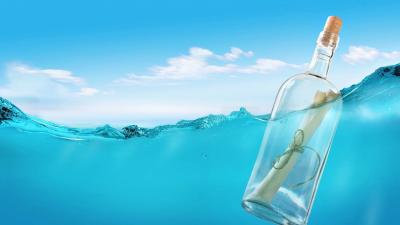 Messages in Bottles Thrown into the Sea that Tell Spine-Chilling Stories