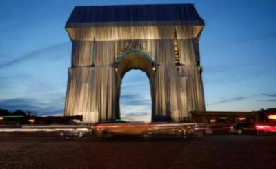 Macron Unveils the Arc de Triomphe Wrapped in Fabric According to the Late Artist Christo's Vision