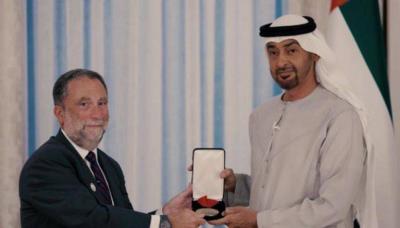 Sheikh Mohammed bin Zayed Receives the "Researcher Statesman" Award and Discusses Peace