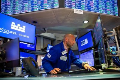 Should I Sell My Stocks When the Markets Are Shaky? Here Are Some Tips
