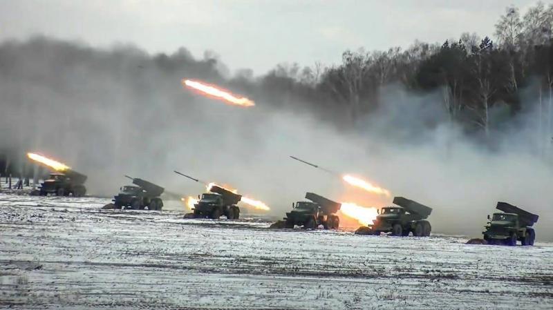 CNN: Russia Takes Control of Airport Near Ukrainian Capital