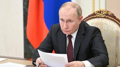 Putin Announces Recognition of Independence for Lugansk and Donetsk Republics from Ukraine
