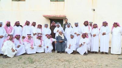 Students Honor Their Egyptian Teacher in Mahail After 40 Years