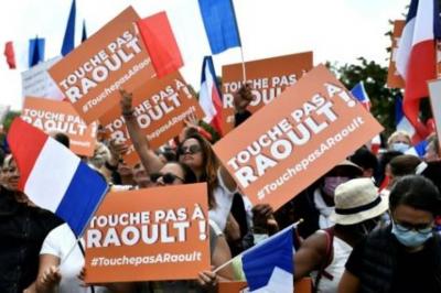 Protests for the Sixth Consecutive Week in France Against the Health Pass