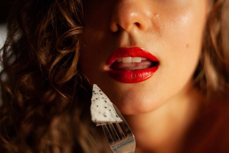 Oral Symptoms That May Indicate Serious Diseases