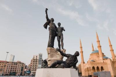 Arrival of Medication-laden Luggage to Lebanon