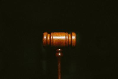 Court Acquits Woman and Her Boyfriend After 27 Years in Prison