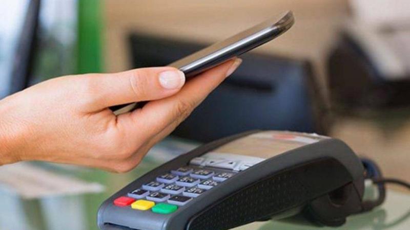 بنوك جزائرية تطلق الدفع عبر 
