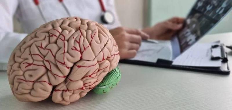 ما العلاقة بين التهاب الحلق والسكتة الدماغية؟