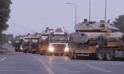 بالفيديو: إسرائيل تحشد دبابتها قبالة لبنان.. هل اقترب الغزو البري؟