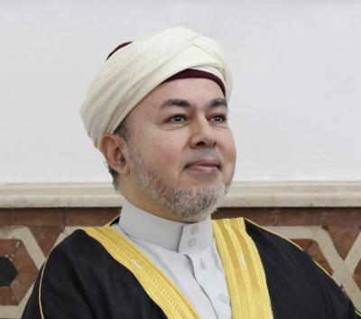 داعية مصري اتهم بالتحرش والدعوة لدين جديد في قبضة الأمن (فيديو)