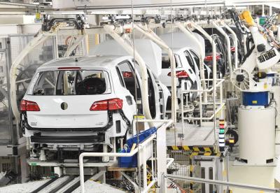 الصين تتصدر إنتاج السيارات في عام 2023.. كم بلغ عددها؟