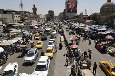 العراق.. شخصان يعتديان على ضابط