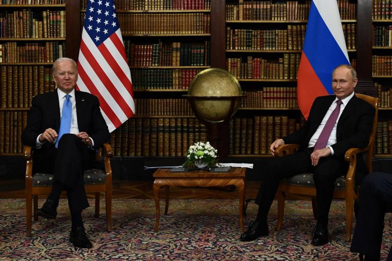 قمة بوتن وبايدن..تبادل التهديدات العنوان الأبرز