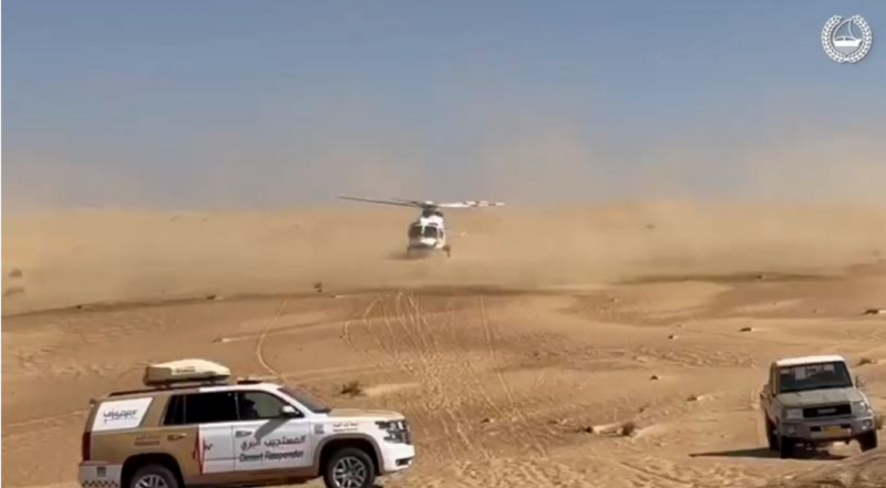 الجناح الجوي بشرطة دبي يهرع لنقل مصاب إلى المستشفى