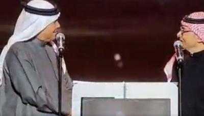 بالفيديو.. محمد عبده يمازح عبدالمجيد عبدالله