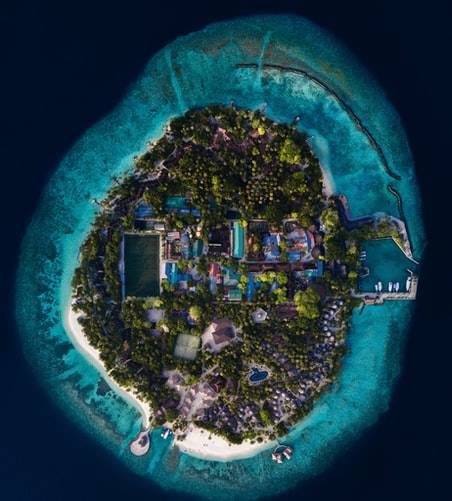 أشهر جزيرة سياحية في العالم مهددة بالإختفاء
