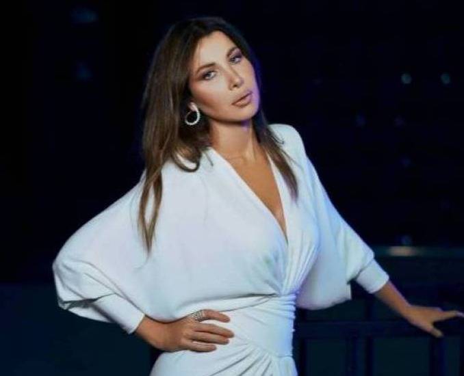 نانسي في تغريدة.. قريبًا
