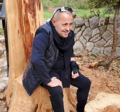 بالفيديو..جورج وسوف يتلقى الجرعة الثالثة ويغني 