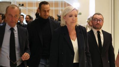 ‏ بدء محاكمة زعيمة اليمين المتطرف في فرنسا