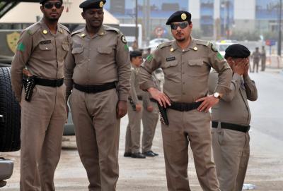 الأمن السعودي يعلن القبض على مواطنين.. لهذا السبب