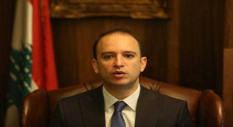 بشير خضر: لترحيل هؤلاء الأجانب!