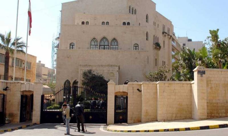مبادرة عين التينة لجس النبض