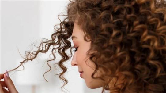 Tips for Caring for Curly Hair in Autumn
