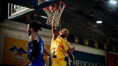 Sports Club Defeats Leaders in the Start of the Lebanese Basketball Championship