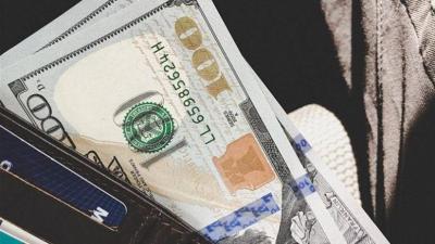 Dollar at Record High: 40,000!