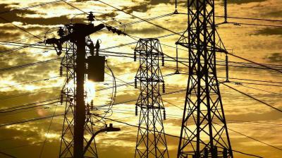 Iran to Supply Pakistan's Gwadar with 100 Megawatts of Electricity Daily