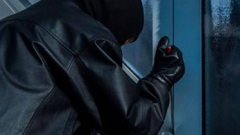 Robbery at Currency Exchange in Hazmiyeh Captured on Video
