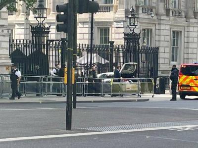 Car Collides with Gates of British Prime Minister's Office