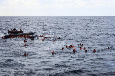 Loss of 20 Migrants After Boat Capsizes Off Tunisia