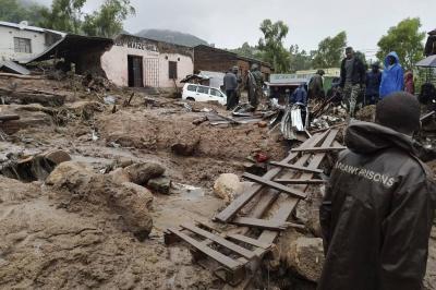 Title: Death Toll from Storm Freddy Exceeds 300 in Mozambique