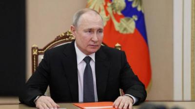 Putin Visits Military Base in the Ukrainian Region of Kherson