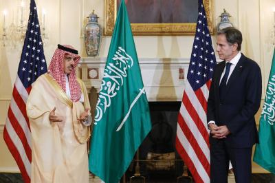 Blinken and Bin Farhan Consult on Sudan via Phone