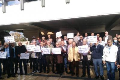 Retired Engineers Demand a Salary That Befits Them