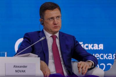 Russia Extends Oil Production Cuts